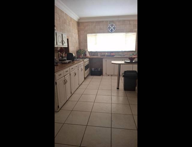 3 BEDROOM HOUSE FOR SALE IN MEYERHOF